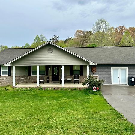 1 Mi To Dollywood Mins To All Attractions & Gsmnp Sevierville Exterior photo
