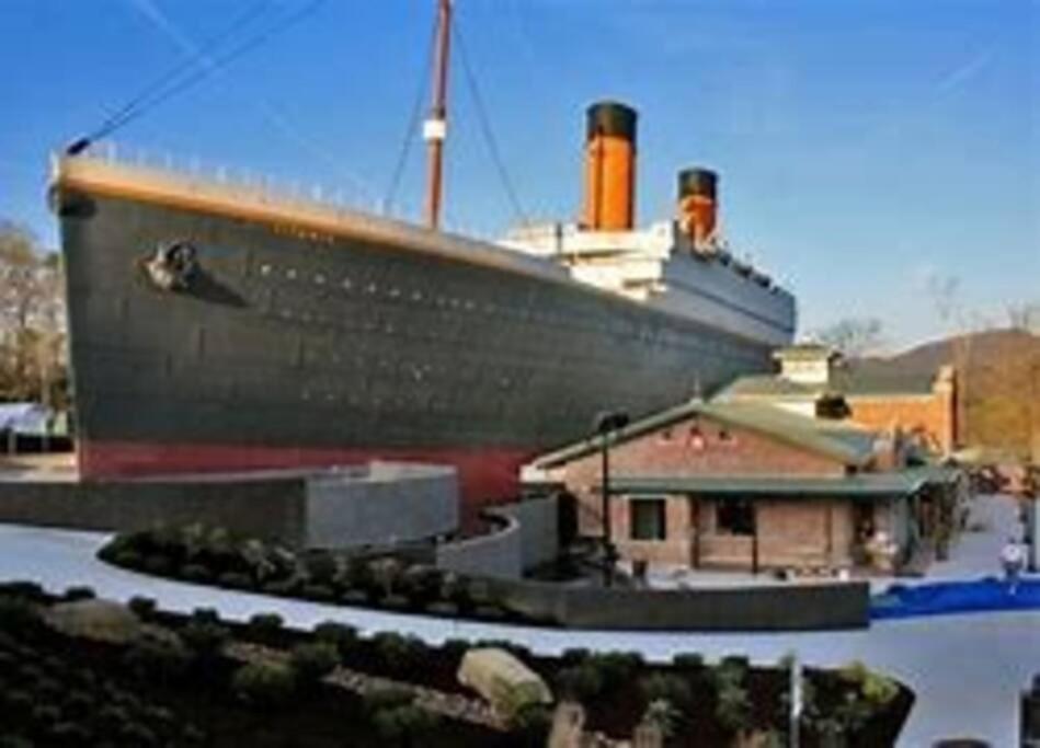 1 Mi To Dollywood Mins To All Attractions & Gsmnp Sevierville Exterior photo